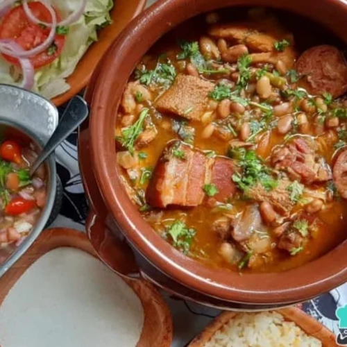 GASTRONOMIA AFRO BAIANA